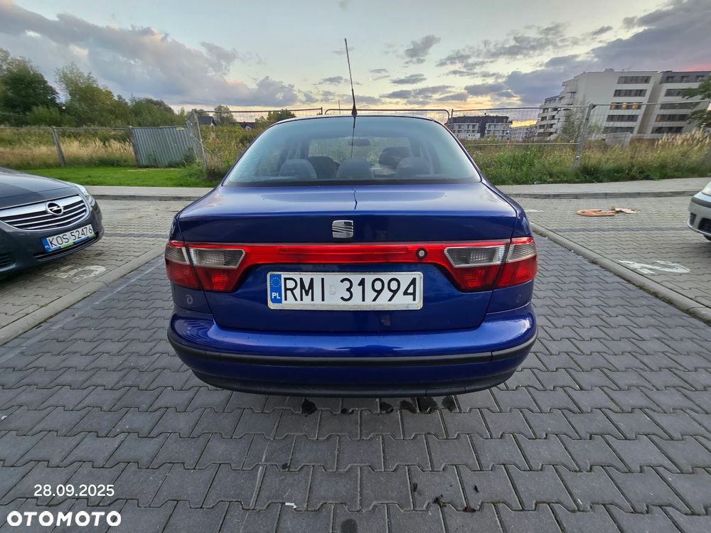 Seat Toledo 1.9 TDI Signo - 4
