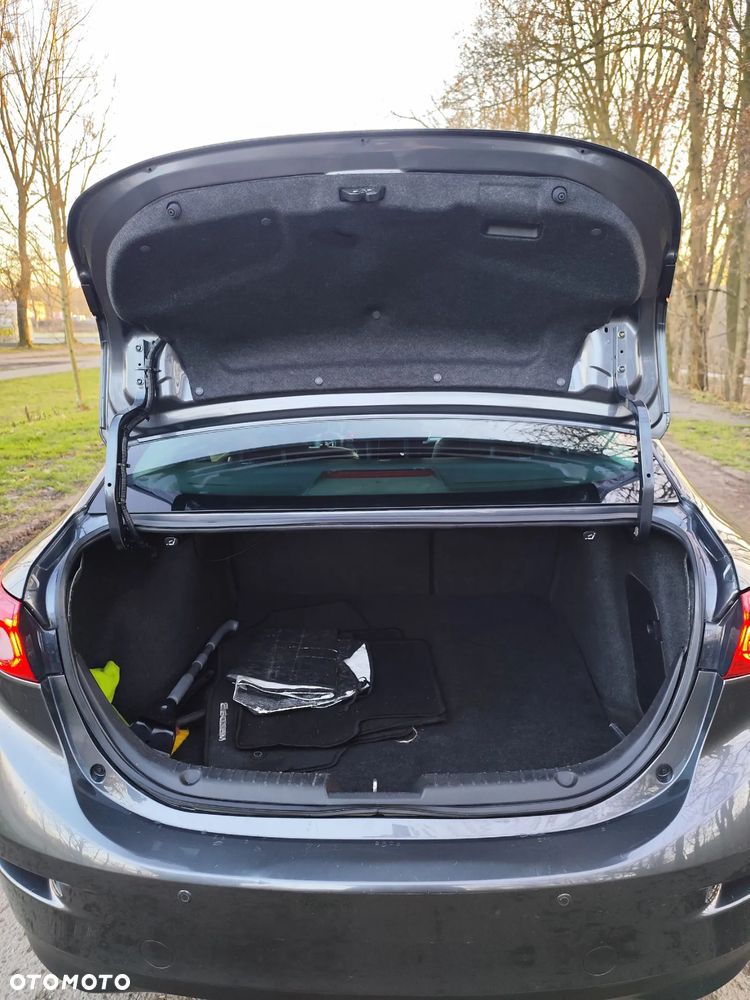 Mazda 3 2.0 Skymotion - 9