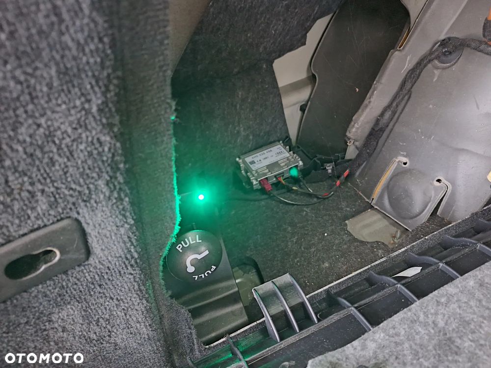 Audi A6 Avant 2.0 TDI Ultra S tronic - 12