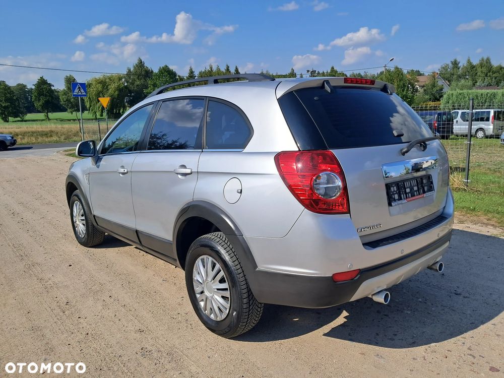 Chevrolet Captiva 2.4 2WD 5 Sitzer LS - 6