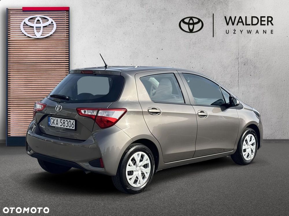Toyota Yaris 1.5 Premium - 5