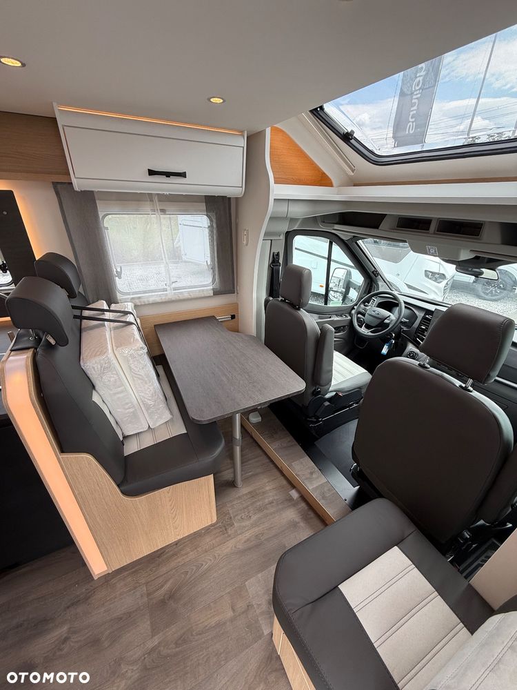 Sunlight T680 Adventure Edition - 12