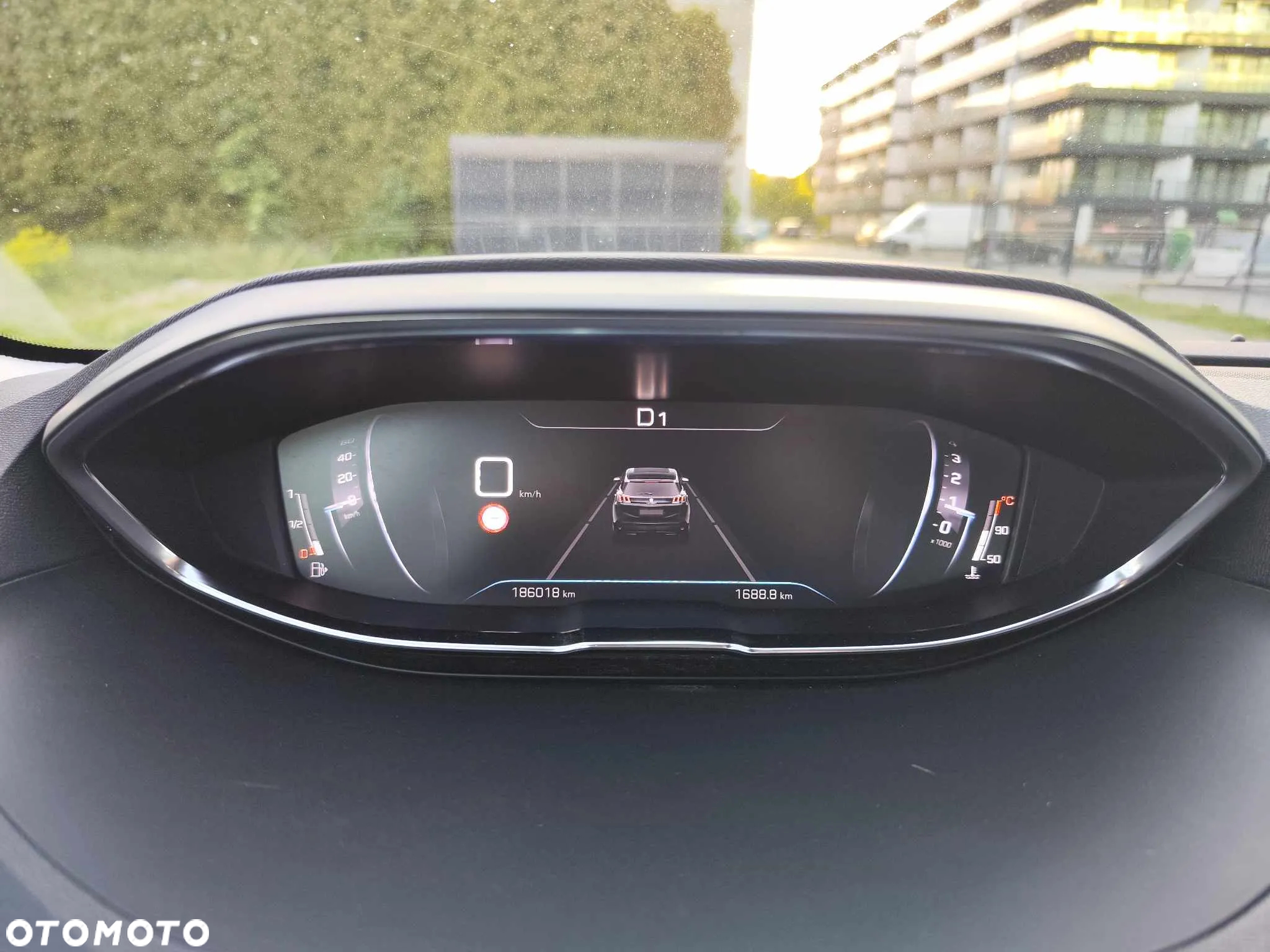 Peugeot 3008 1.5 BlueHDi Allure S&S EAT8 - 24