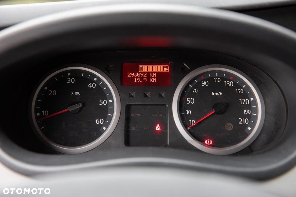 Renault Trafic - 13