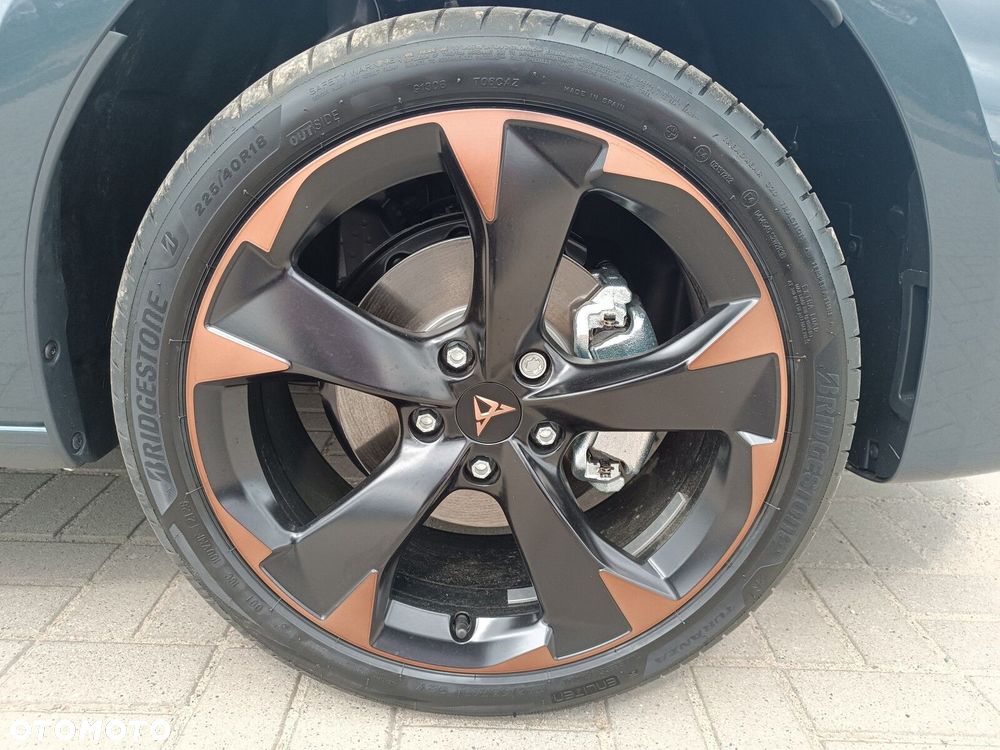 Cupra Leon 1.5 eTSI DSG - 10