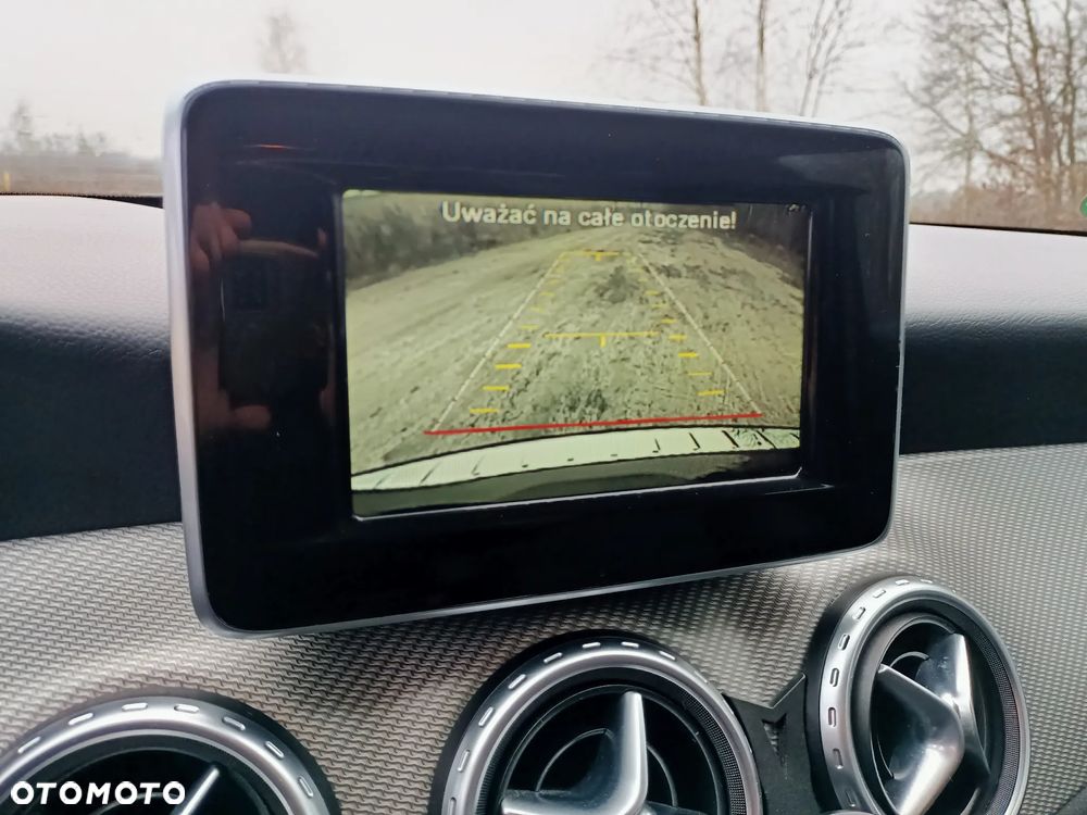 Mercedes-Benz GLA 180 (CDI) d 7G-DCT Urban - 21