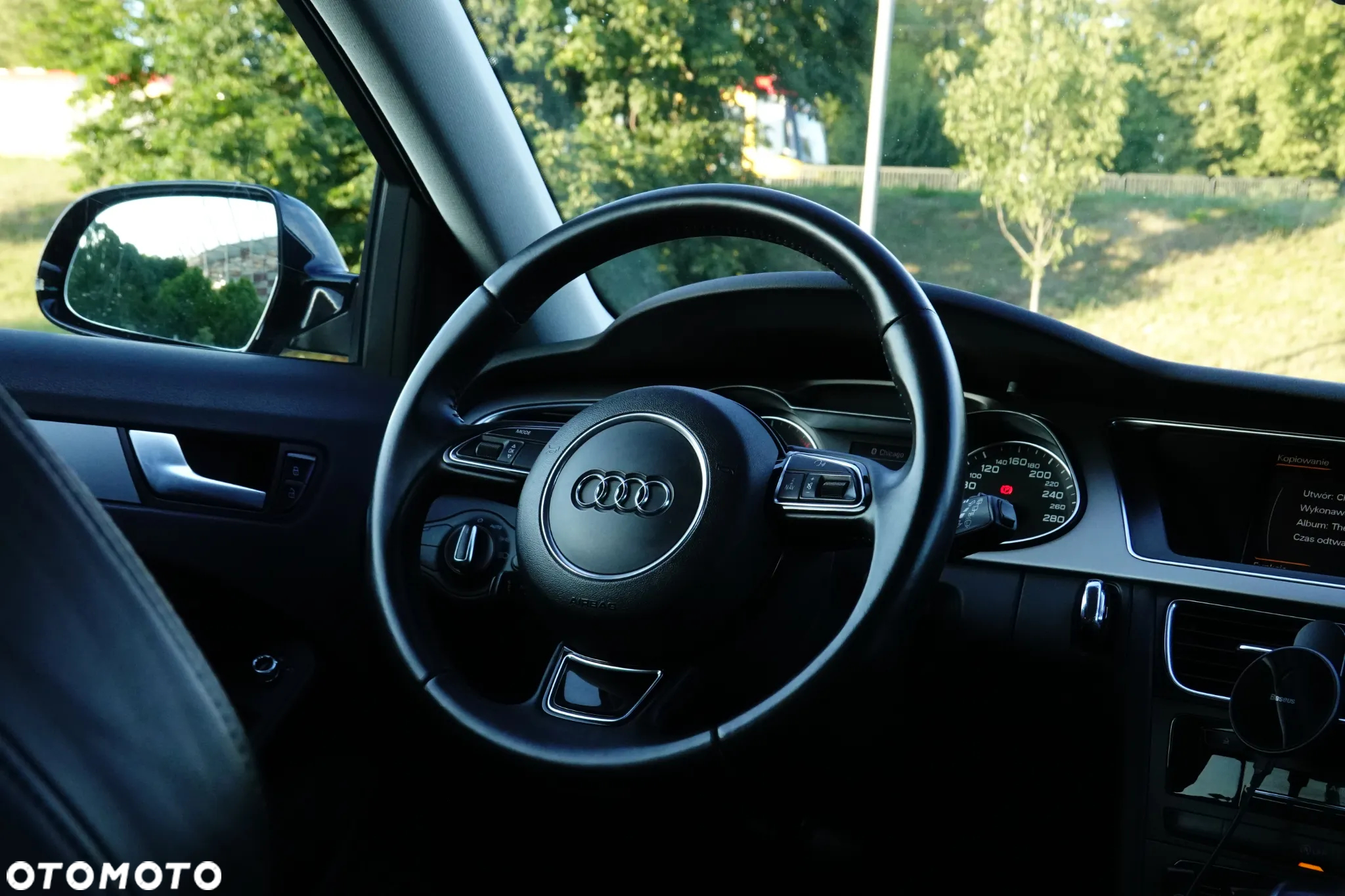 Audi A4 2.0 TDI Multitronic - 32