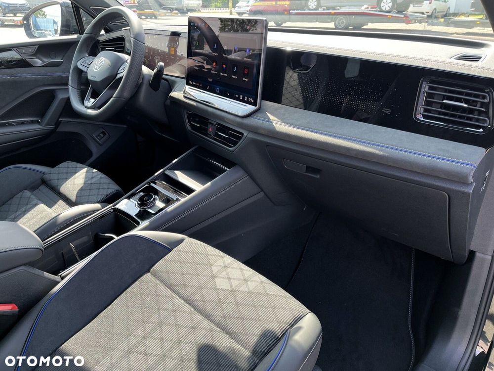 Volkswagen Tiguan 1.5 eTSI R-Line Plus DSG - 37