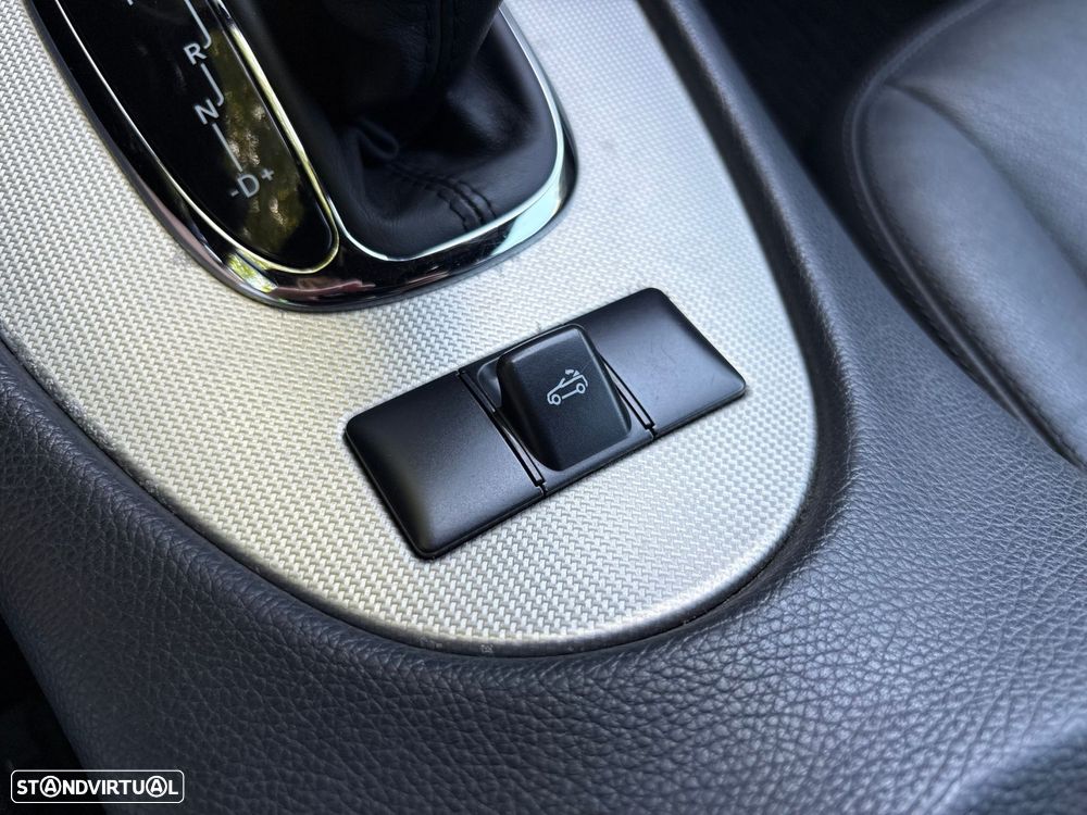 Mercedes-Benz CLK 200 K Avantgarde Aut. - 22