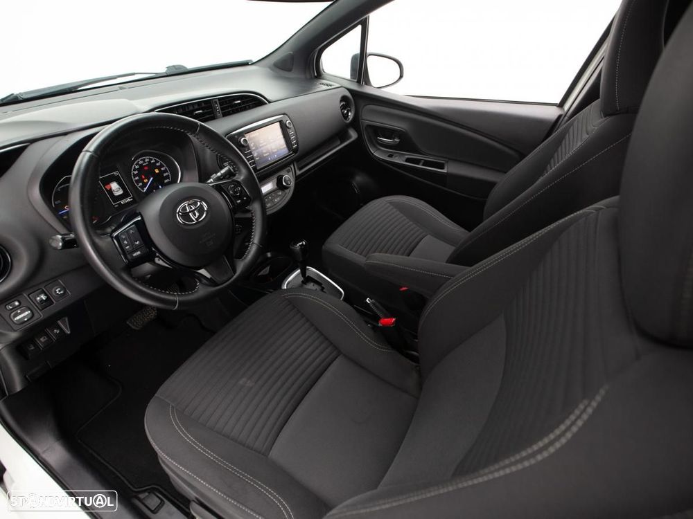 Toyota Yaris 1.5 HSD Square Collec.White - 7