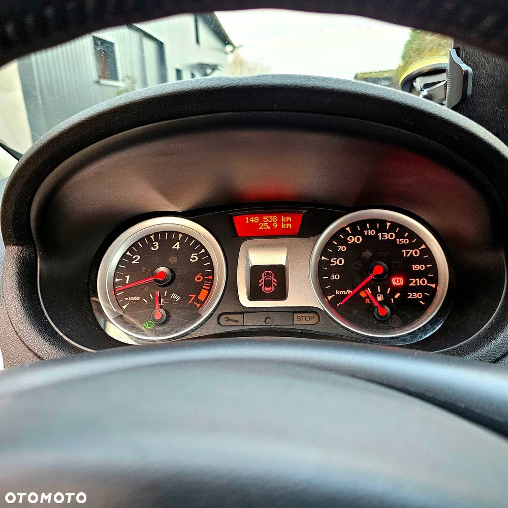 Renault Clio 1.2 16V 75 Dynamique - 10