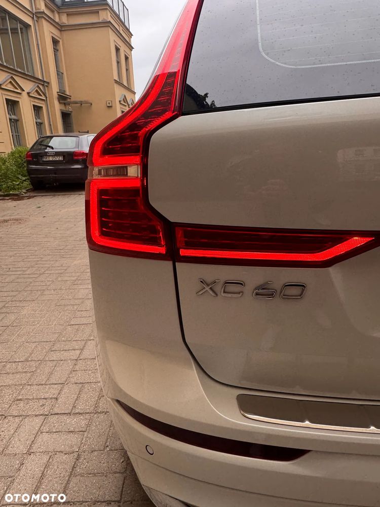 Volvo XC 60 B5 B AWD Plus Bright - 5