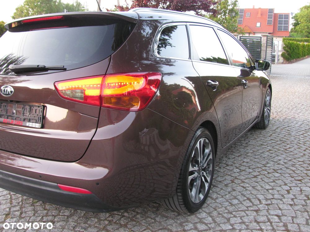 Kia Ceed 1.6 GDI DCT Platinum Edition - 34