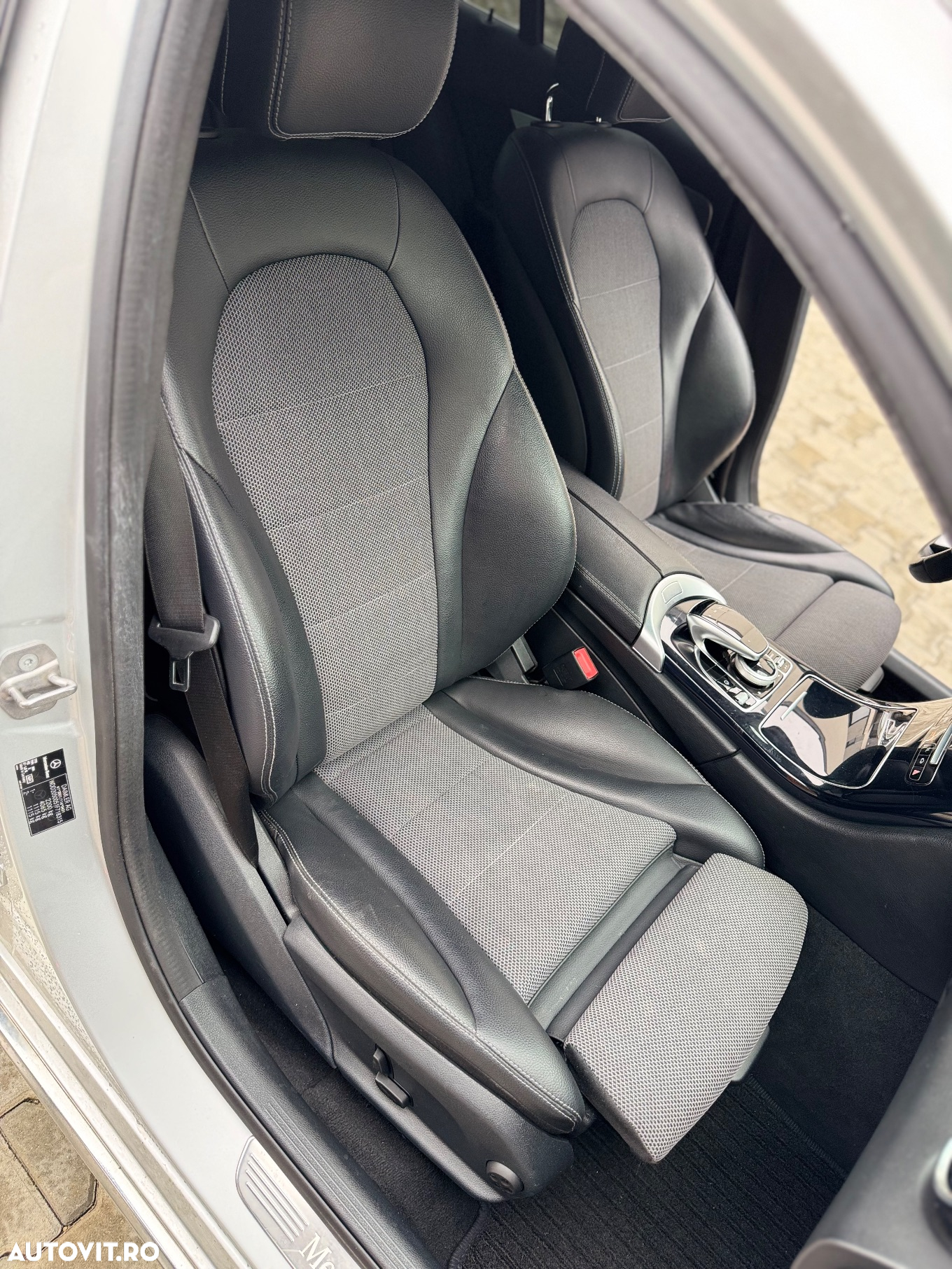Mercedes-Benz C 220 d 4Matic 9G-TRONIC Avantgarde - 8