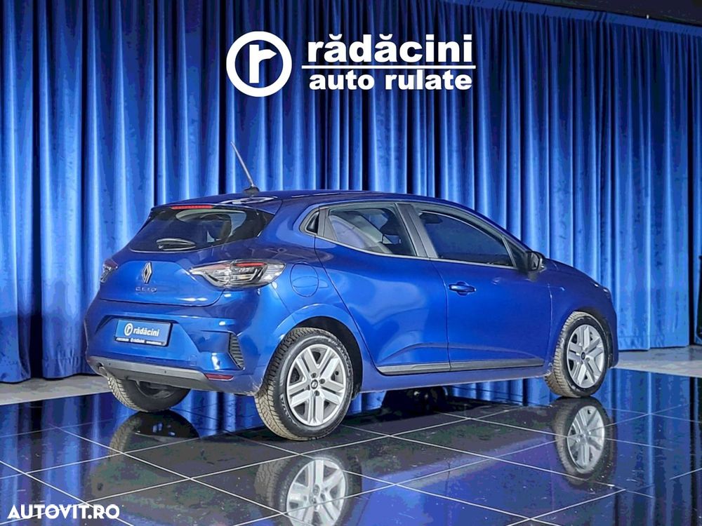 Renault Clio - 7