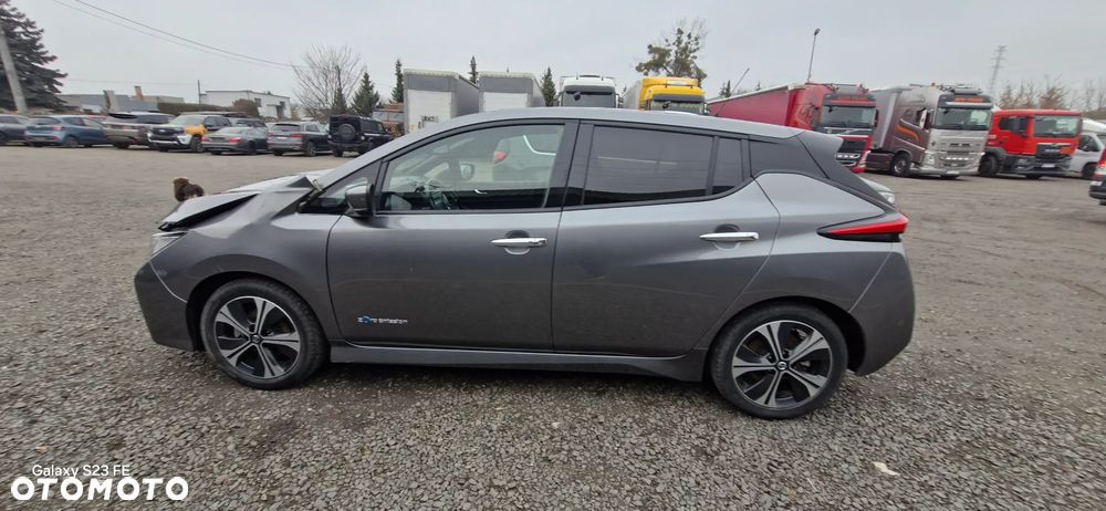 Nissan Leaf 40 kWh TEKNA - 6