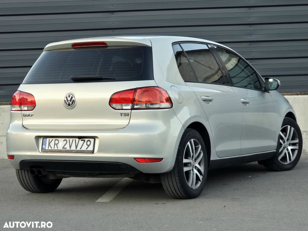 Volkswagen Golf - 4