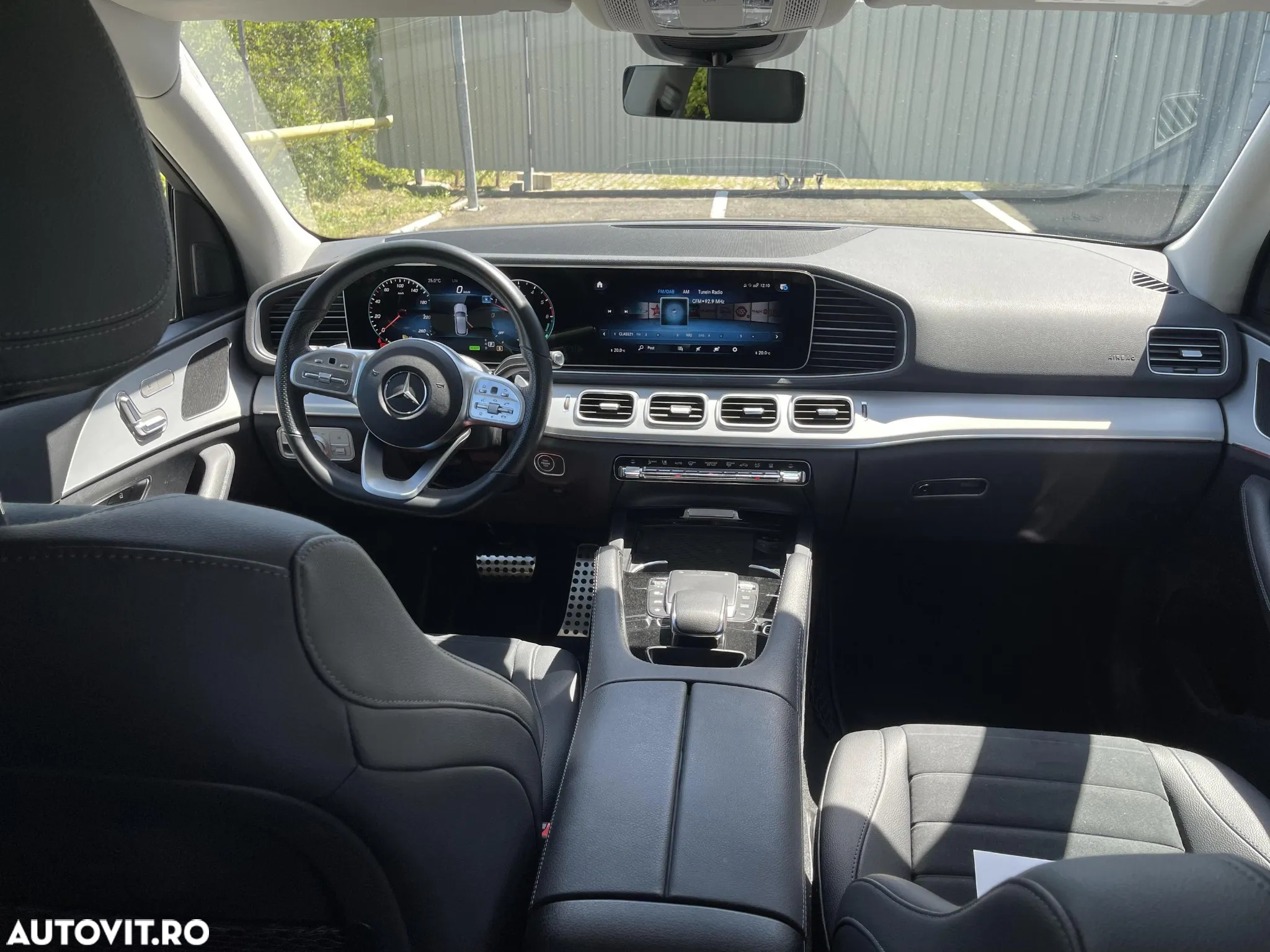 Mercedes-Benz GLE - 25