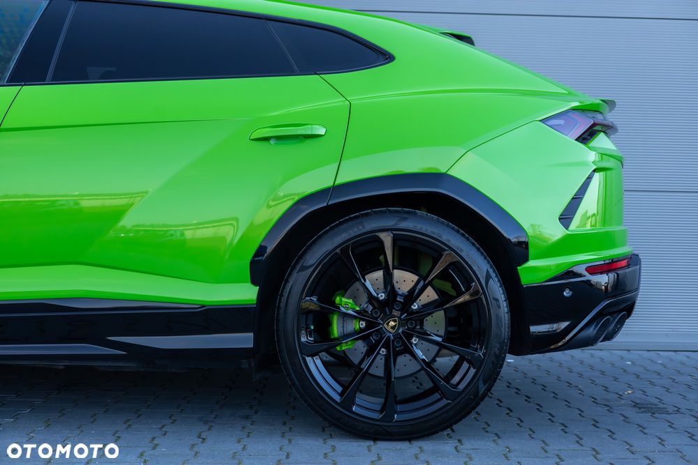 Lamborghini Urus - 8