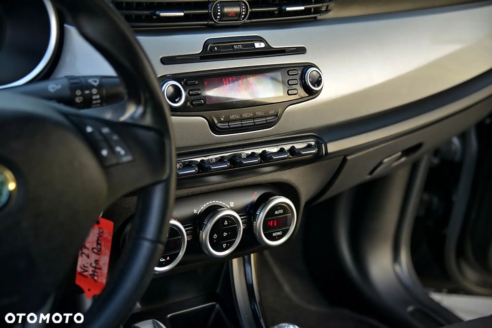 Alfa Romeo Giulietta 1.4 TB 16V Turismo - 28