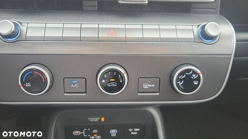 Hyundai Kona - 23
