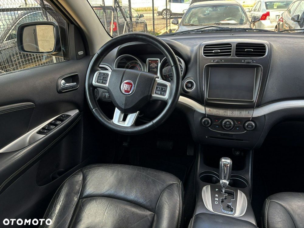 Fiat Freemont 2.0 Multijet Lounge AWD - 23