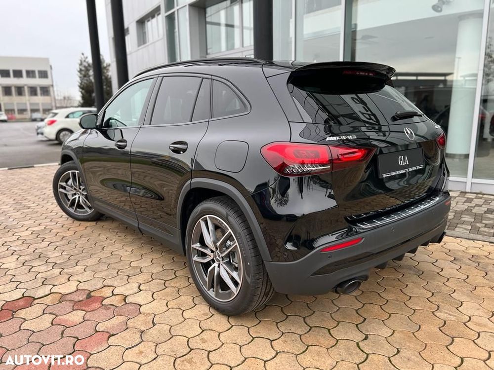Mercedes-Benz GLA - 6