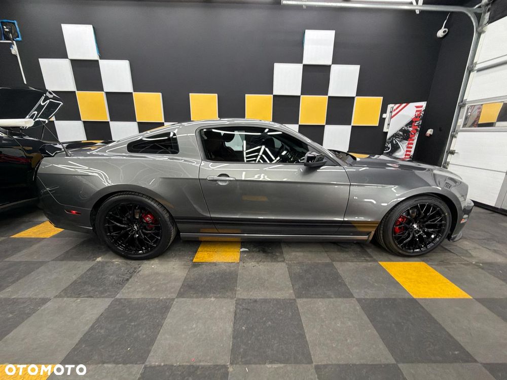 Ford Mustang - 27