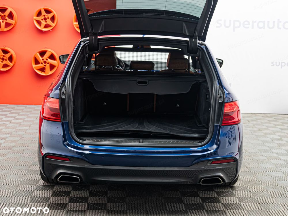 BMW Seria 5 520d xDrive - 32