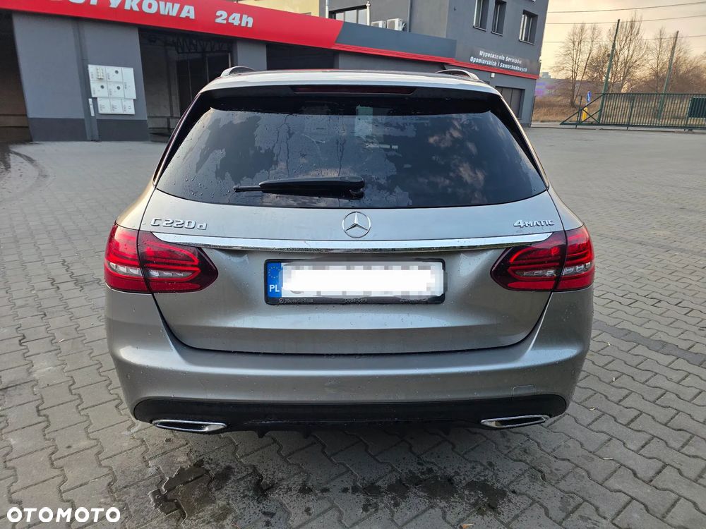 Mercedes-Benz Klasa C 220 d 4MATIC 9G-TRONIC - 4