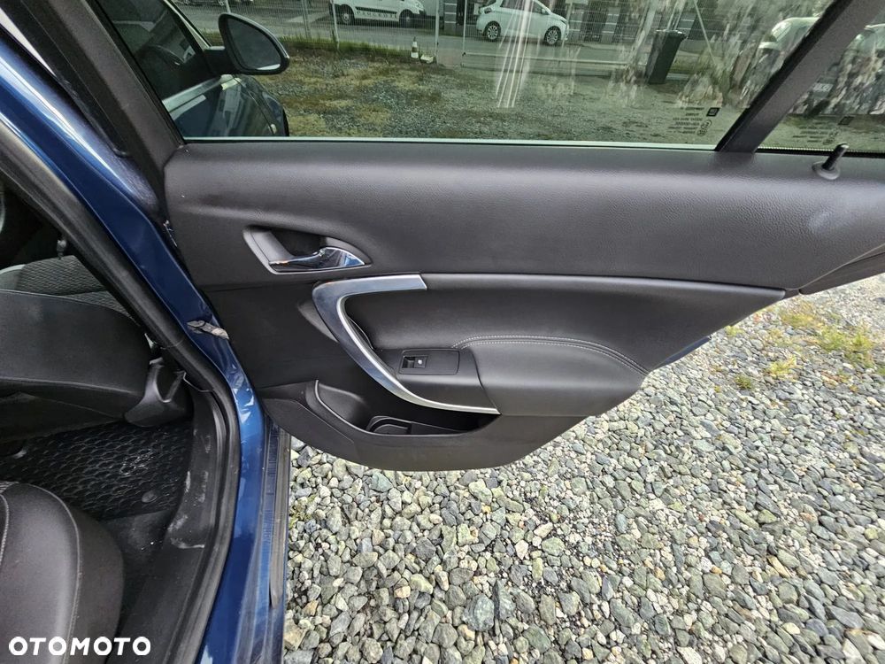 Opel Insignia - 14