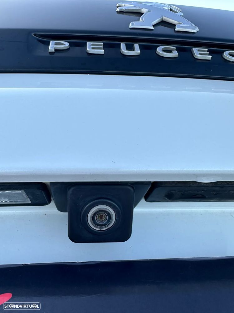 Peugeot 3008 PureTech 130 Stop & Start GPF Allure - 22