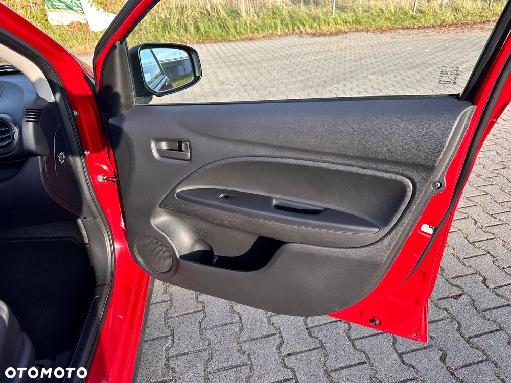 Mitsubishi Space Star - 23