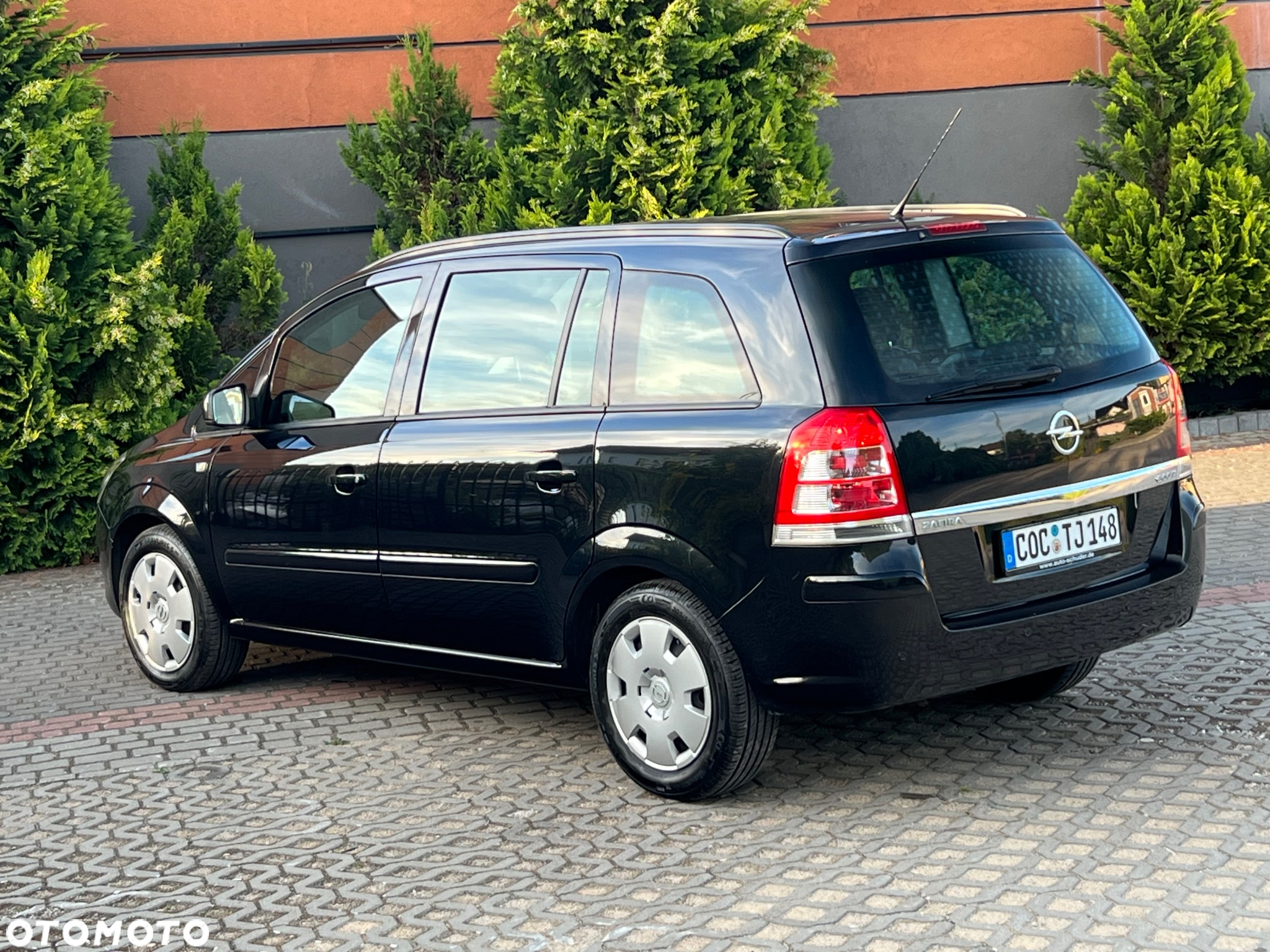 Opel Zafira 1.6 ECOFLEX Family - 19