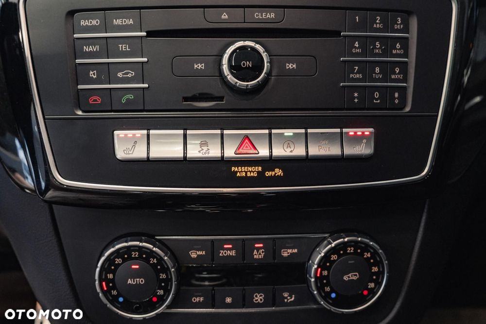 Mercedes-Benz GLE 400 4-Matic 9G-TRONIC - 24
