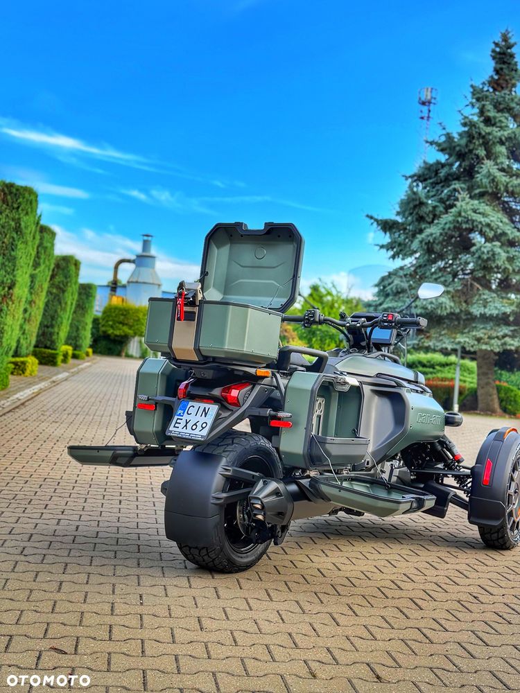 Can-Am Inny - 10