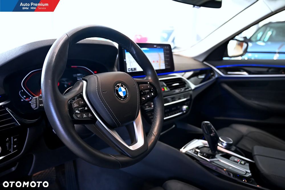 BMW Seria 5 530i - 12
