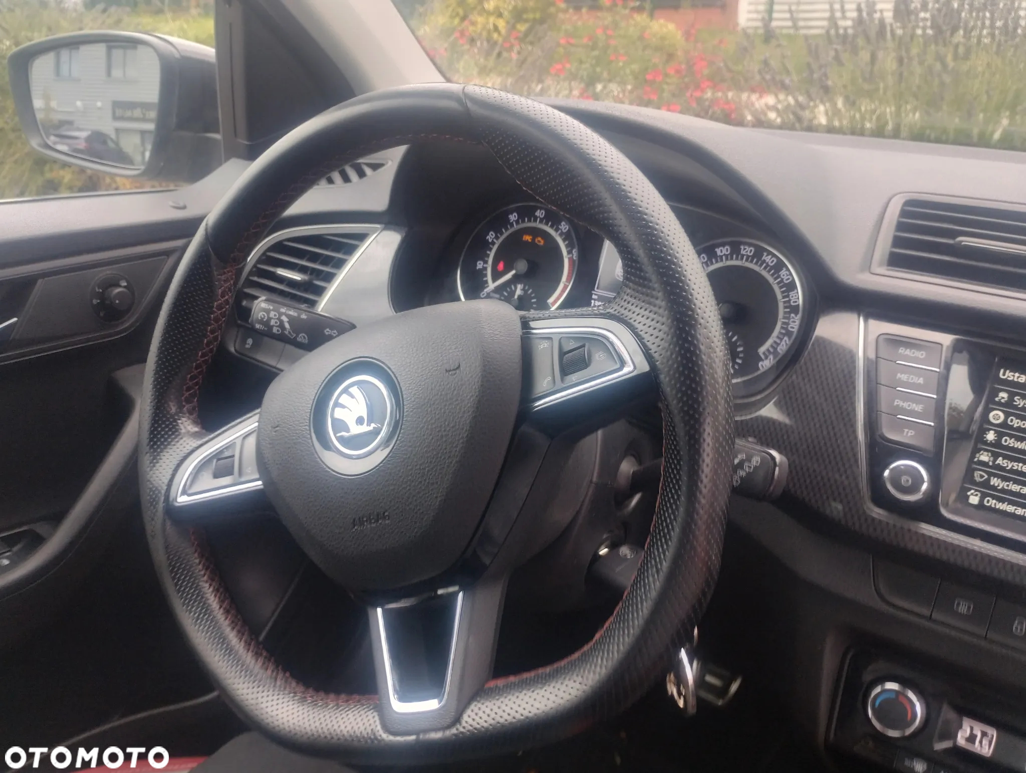 Skoda Fabia 1.2 TSI Monte Carlo - 17
