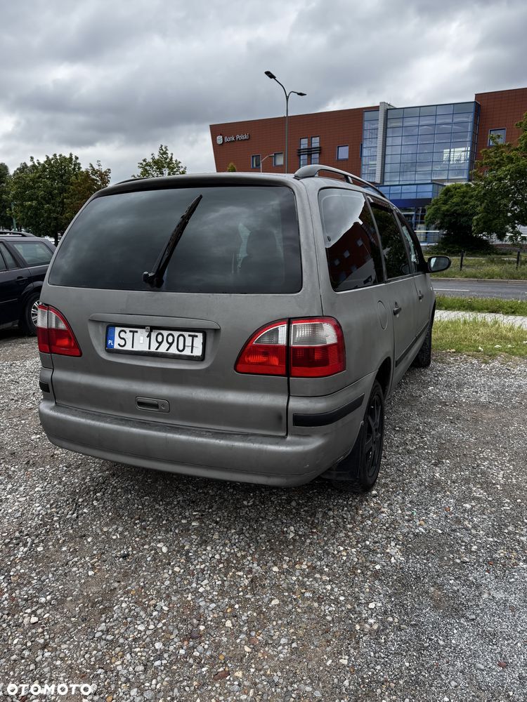 Ford Galaxy - 3