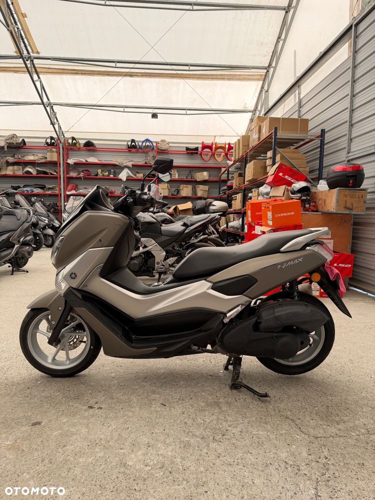 Yamaha NMAX - 5