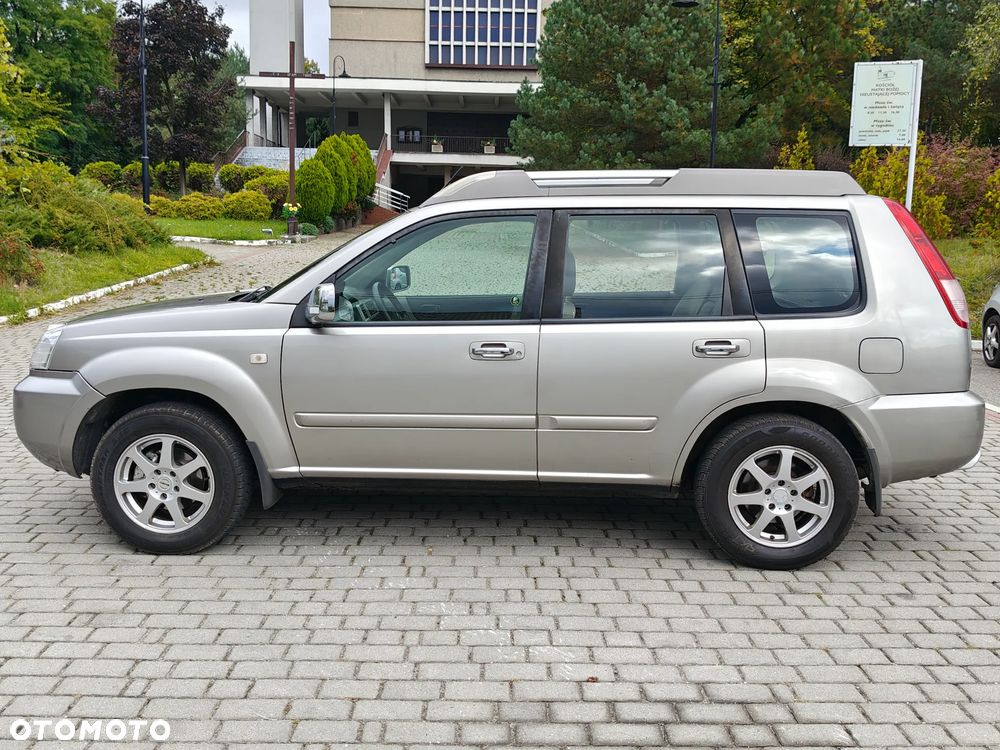 Nissan X-Trail 2.0 4x4 Comfort - 30