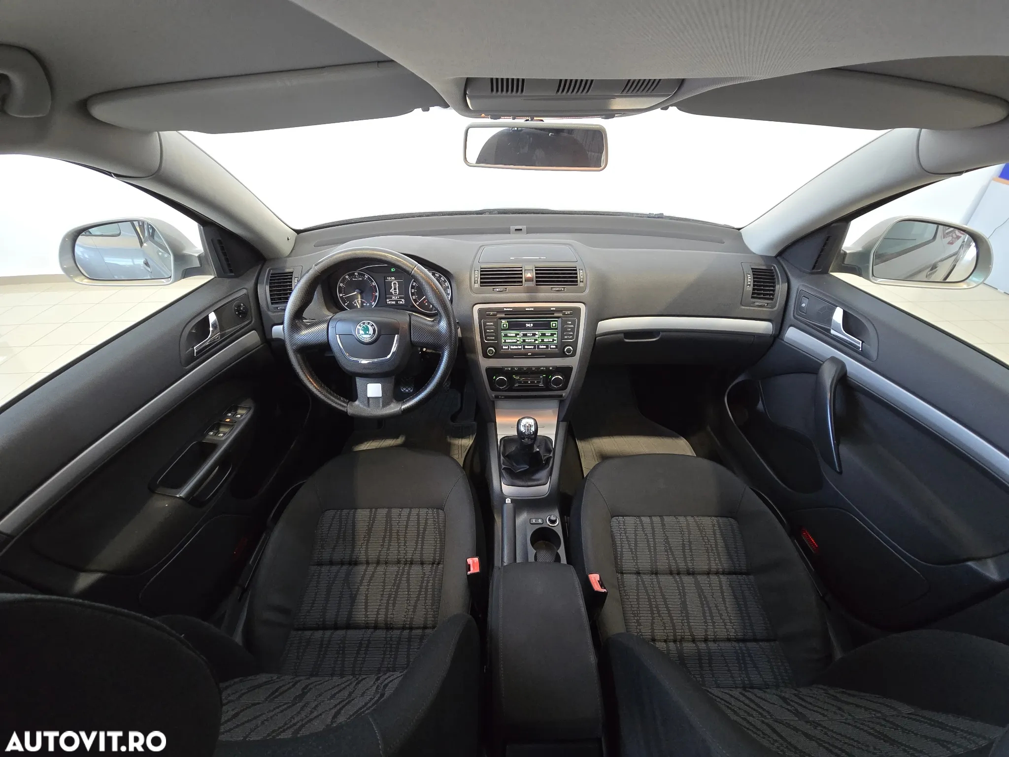 Skoda Octavia 1.4 TSI Bussiness - 3