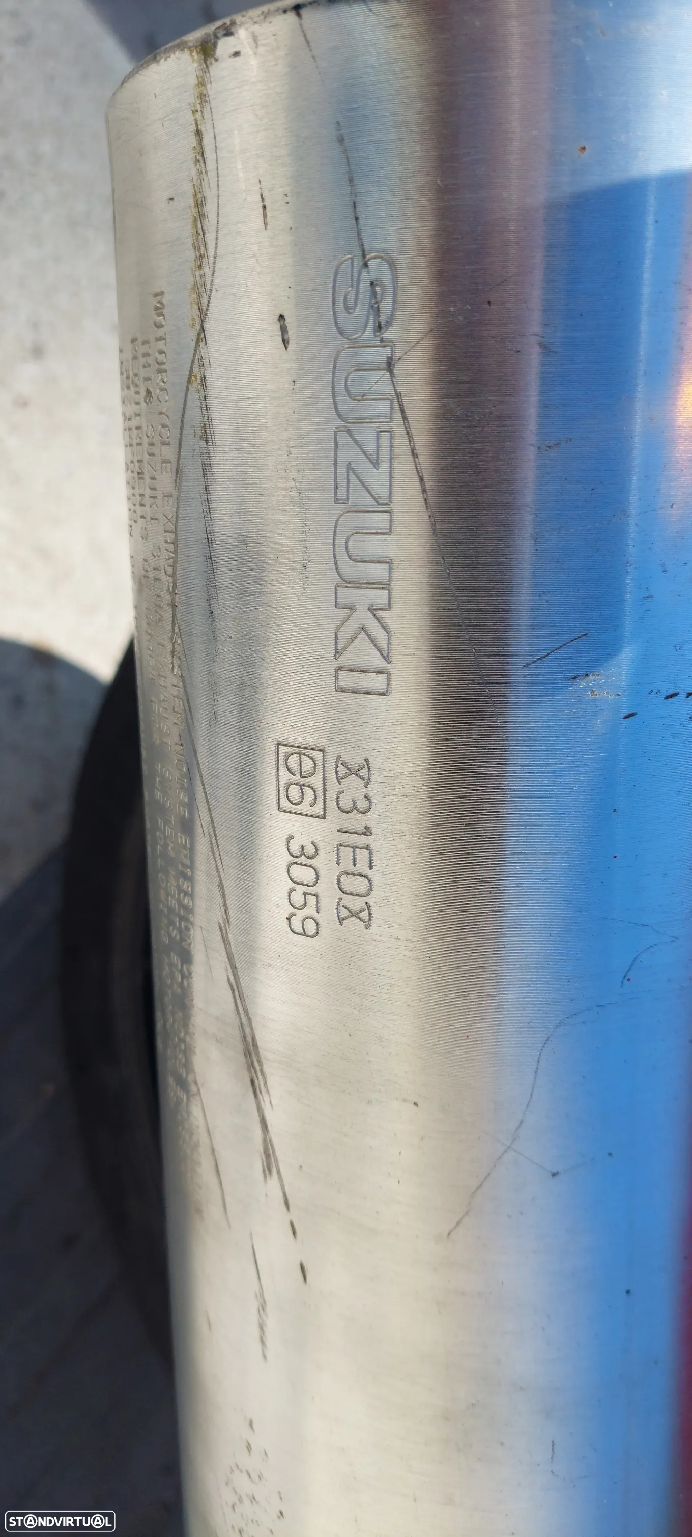Suzuki RF RF900 - 9