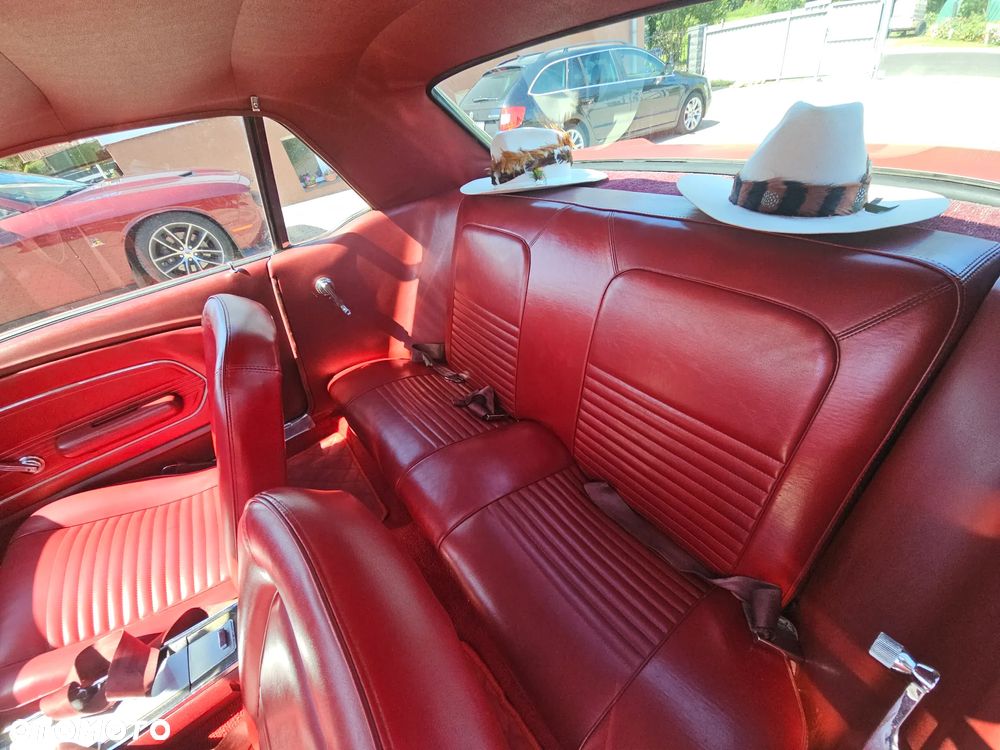 Ford Mustang - 17