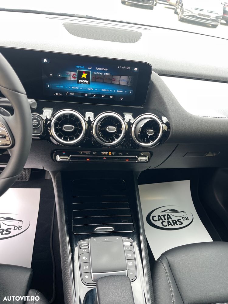 Mercedes-Benz GLA 180 d 8G-DCT Style - 32