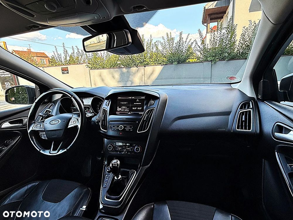 Ford Focus 2.0 EcoBlue ST-Line Business - 22