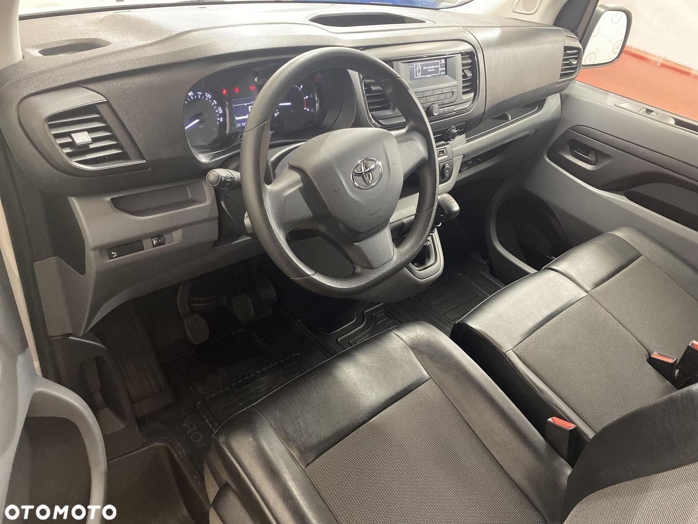 Toyota PROACE - 10