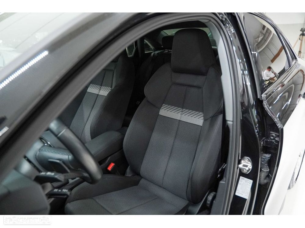 Audi A3 Limousine 30 TFSI Advanced S tronic - 2