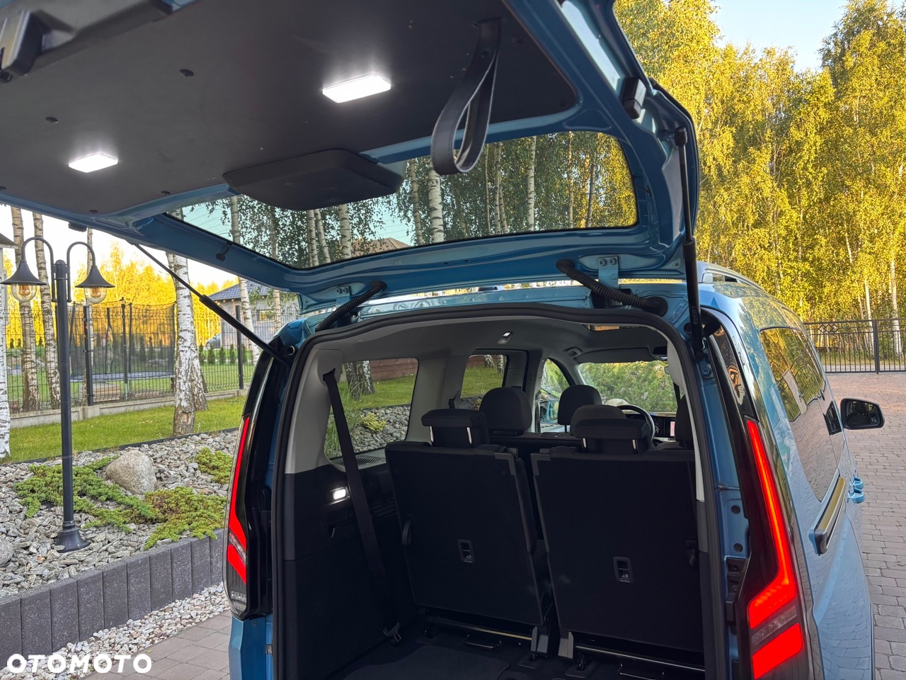 Ford Tourneo Connect Grand 2.0 EcoBlue Active - 26