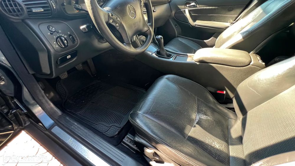 Mercedes-Benz C 220 T CDI Classic - 25
